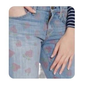 Preowned Current Elliot fullprint strawberry faded jeans size 28